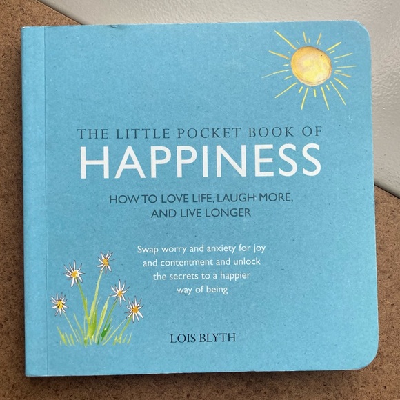 The Little Pocket Book of Happiness - Picture 1 of 9
